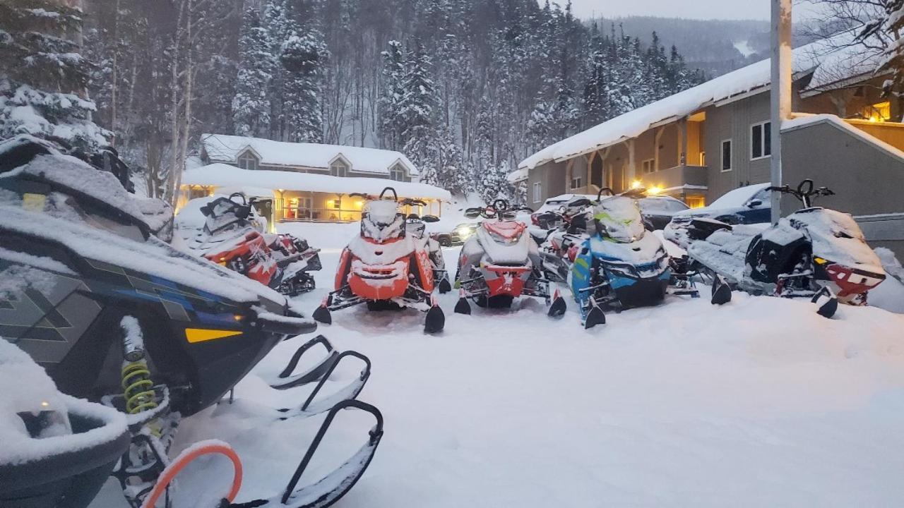 Marblewood Village Resort Steady Brook Buitenkant foto