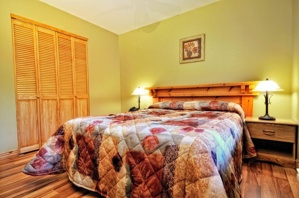 Marblewood Village Resort Steady Brook Buitenkant foto